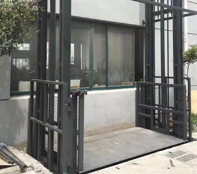 临沧导轨式施工升降机助力民生工程提速增效